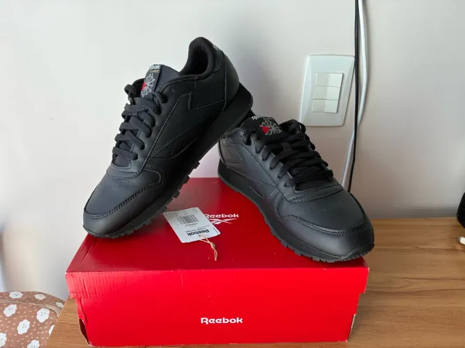 Tênis Reebok Classic Leather 41 (couro)