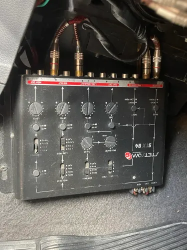 Crossover STX84