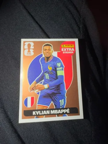 Vendo carta do mbappé  versão bronze? ?:estado impecável?:sem arranhões?:conservada.
