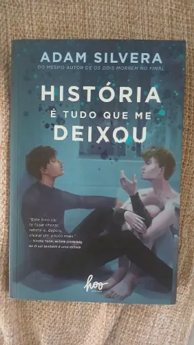 História é Tudo o Que Me Deixou + Livro Sortido