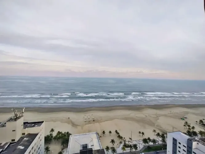 Imóvel para aluguel possui 194 metros quadrados com 4 quartos em Aviação - Praia Grande -