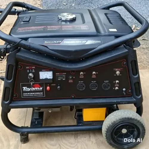Gerador a Gasolina 110/220 V Partida Elétrica e Manual 7,1 kVA Toyama TG8000CXEV-XP