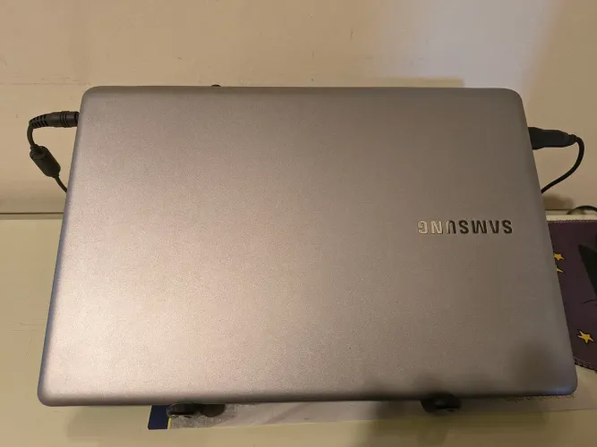 Notebook Samsung i5 8GB de Ram SSD 256GB