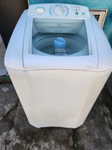 Vendo máquina de lavar 9 kilos