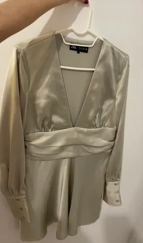 Vestido seda ZARA - Tamanho M (nunca usado)