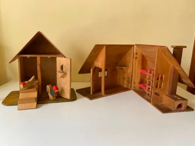 COMBO casinhas de madeira: casa + galinheiro