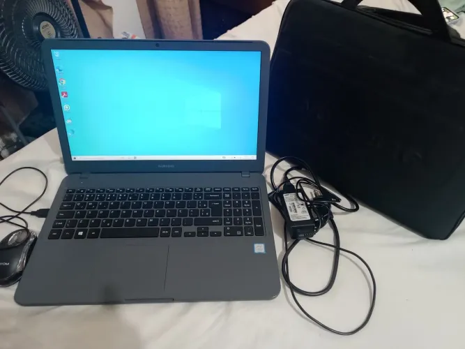 Notebook Samsung Core i3
