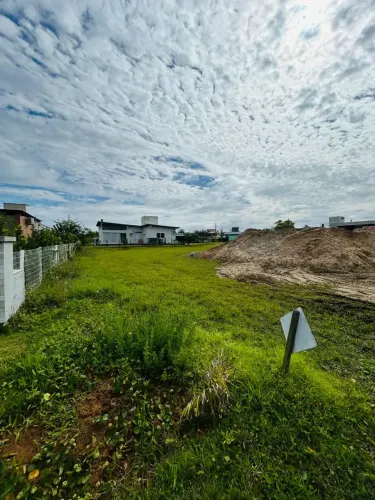 Terreno para venda possui 600 metros quadrados em Balneário Rincão - Içara - SC