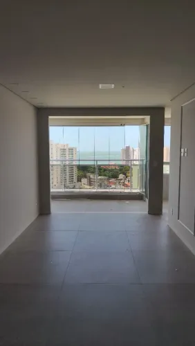 Apartamento na Ponta D'Areia, Vista Mar, Excelente Ventilação, Projetado, Climatizado 
