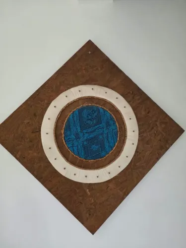 Quadro Decorativo Artesanal Rústico em Madeira e Fibra
