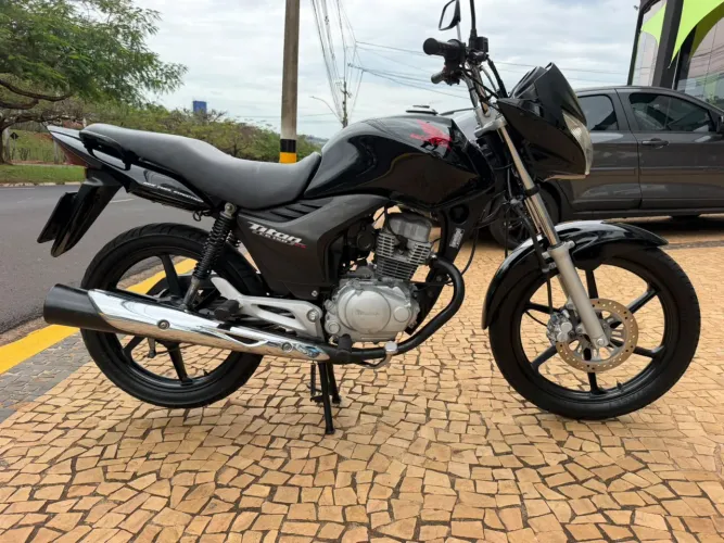 HONDA TITAN 150 EX