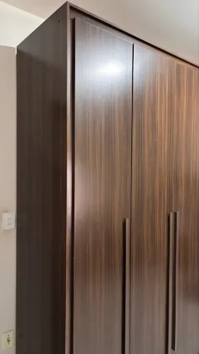 Guarda-roupa de casal 