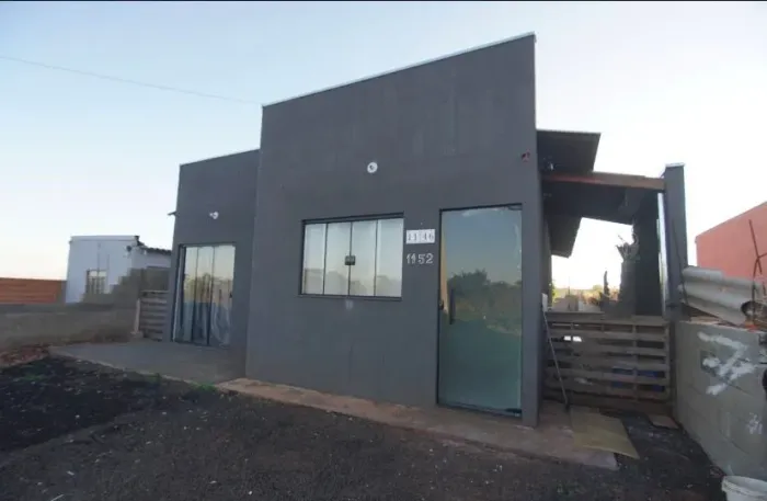Casa com 2 Quarto(s) e 2 banheiro(s) para Alugar, 56 m² por R$ 1200 / Mês