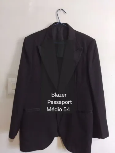 Vende-se Ternos e Blazers.