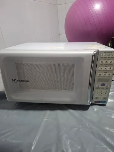 Microondas Eletrolux 30 Litros Em estado de Novo