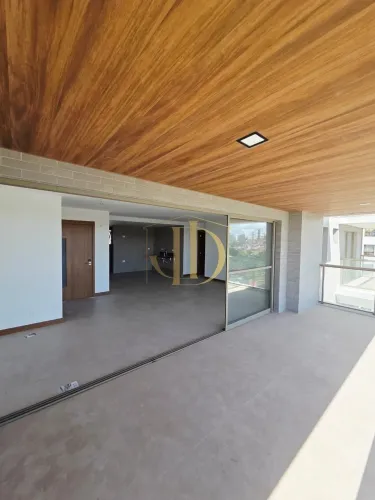 CEDRO HORTO Vendo apartamento de 154m², 4 suítes convertida para 3 suites com closet na ma