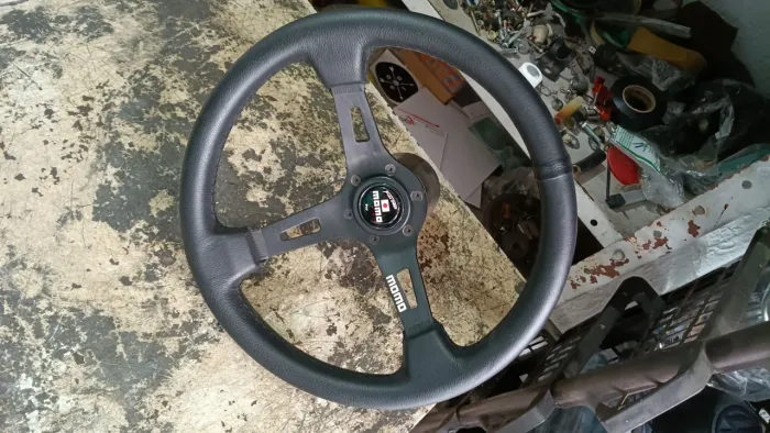 VOLANTE MOMO PRA FUSCA BRASÍLIA VARIANT BUG BAJA PUMA 