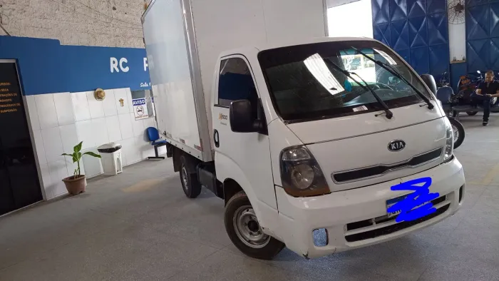 Vende-se Kia bongo 2500 ano 14 e 15 valor 76.000