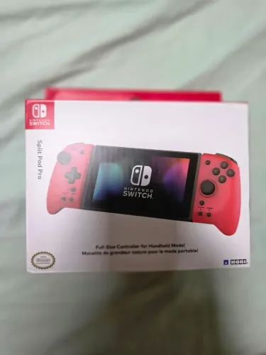 Controle Hori Nintendo Switch Split Pad Pro (Vermelho)