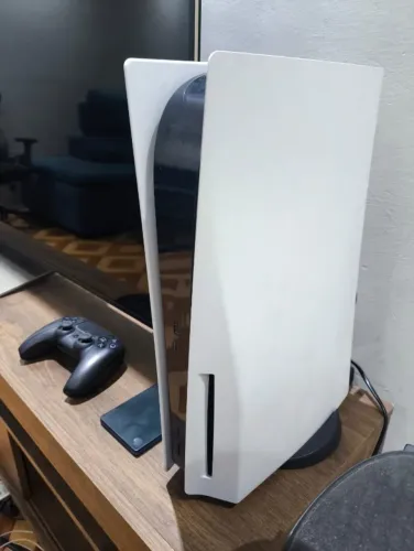 PS5 Fat com Leitor de Disco Seminovo + Controle Hall Effect Anti-Drift