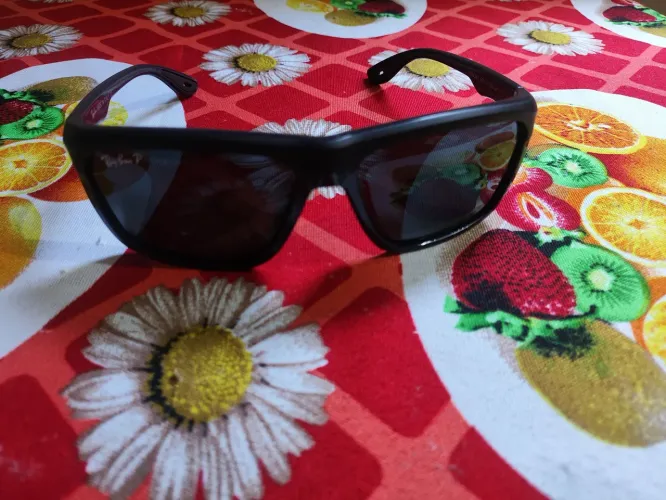 Óculos Ray-Ban coleção Scuderia Ferrari 