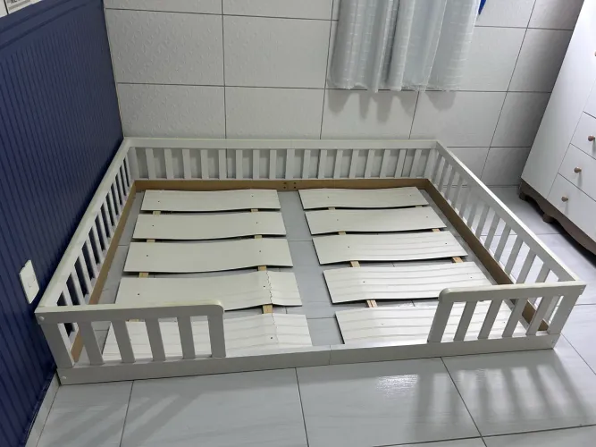Cama montessoriana casal