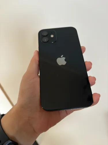 iPhone 12