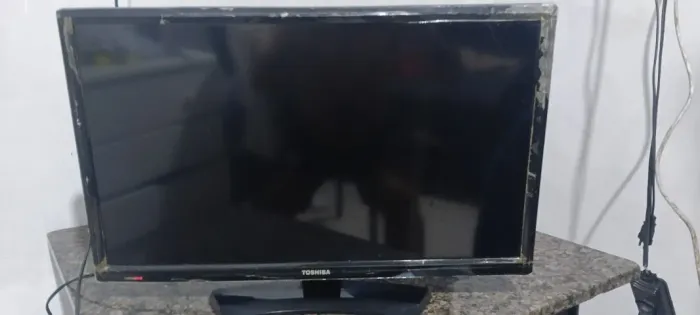 TV MONITOR 24 POLEGADAS
