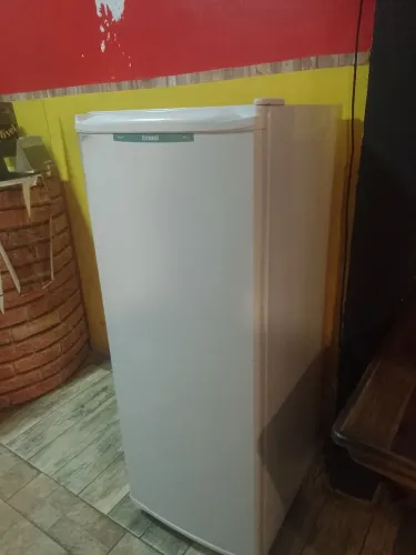 Frizer Consul bem conservado gelando muito bem