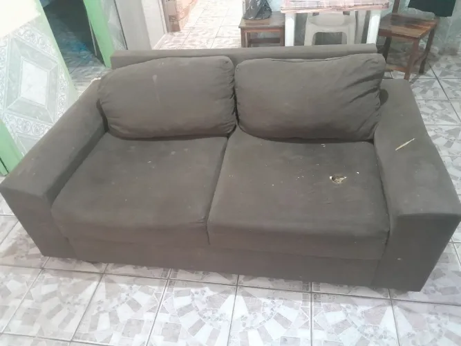 Sofá pra uso ou reforma 120 Reais