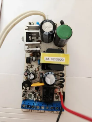 Fonte Temporizada Para Eletroímã E Bateria 12v - Usada