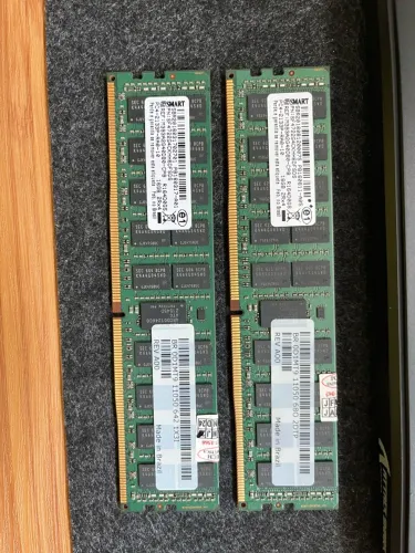 Memória RAM DDR4 2133 2x16GB