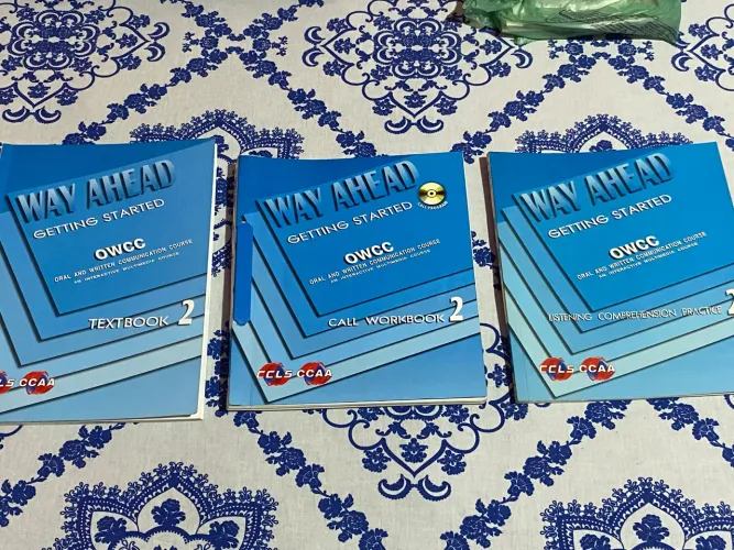 Vendo Livros CCAA Adult módulo 2 Seminovos