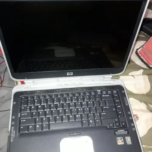 Notebook Hp Pavilion Com defeito: não está ligando, para retirar peças <br>