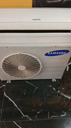 Vendo Ar condicionado Samsung Inverter semi-novo