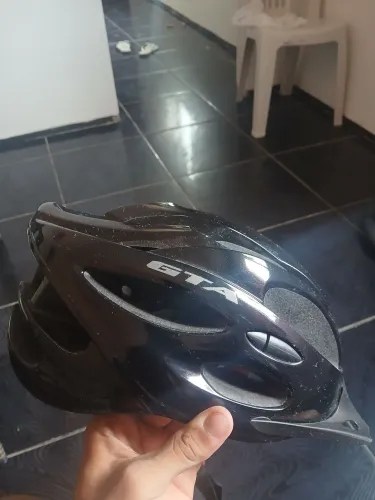 CAPACETE PARA CICLISTA.