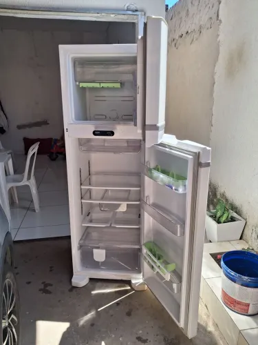 Geladeira Consul CRM43NB