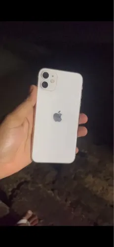 Celular iPhone 11