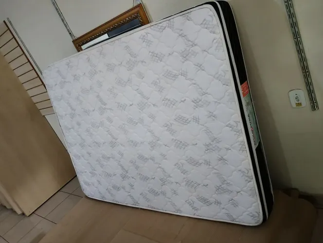 Colchão de casal super novo e confortável,com entrega grátis para Ribeirão preto sp...