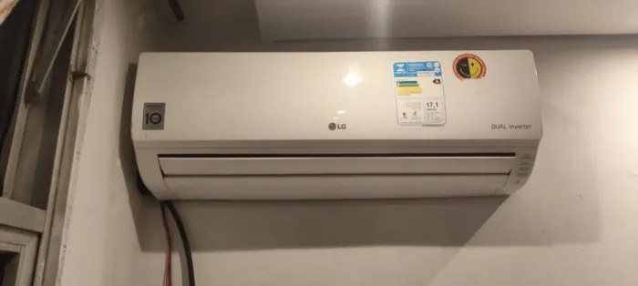 Ar condicionado Split LG inverte 9000 BTUs  funcionando perfeitamente