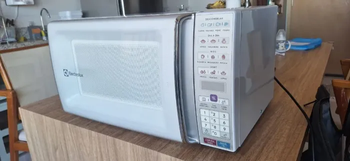 Micro - Ondas 20 lt