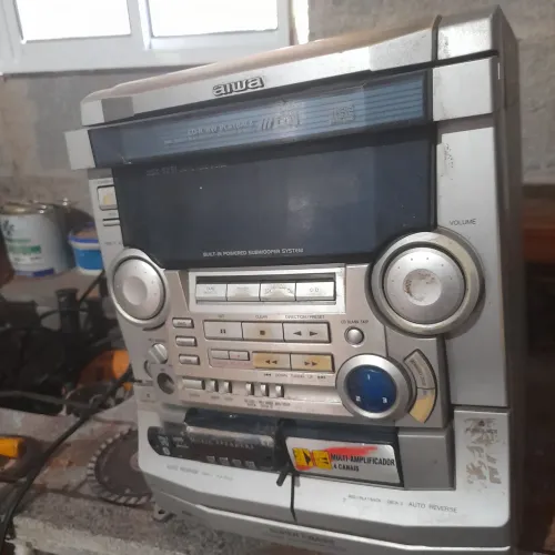 Central de som aiwa