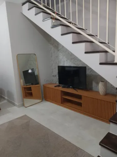 Casa em Condomínio - Residencial Quinta dos Ypês - Parque dos Ipês - 2 Dormitórios - 60m².