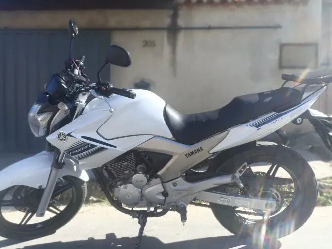 Yamaha Top