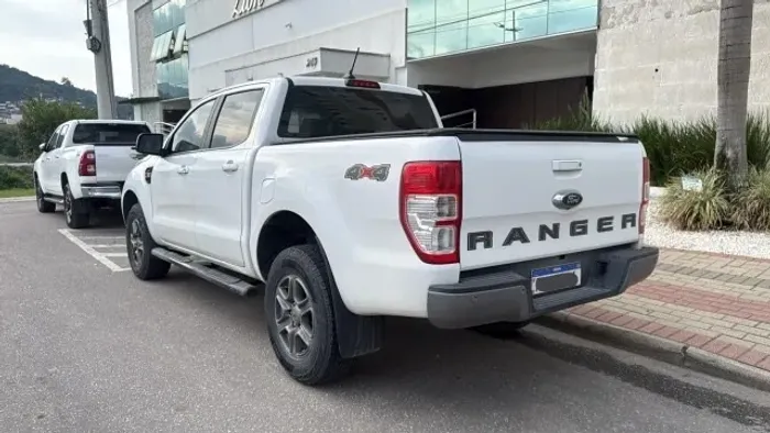 Ford Ranger XLS 2.2 4X4 CD Diesel Aut. 2023
