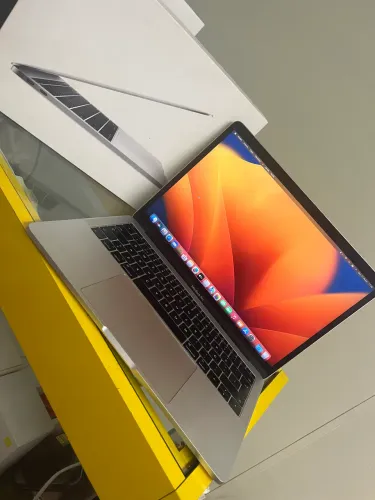 MacBook Pro Retina Core i5 RAM 8gb SSD 128gb