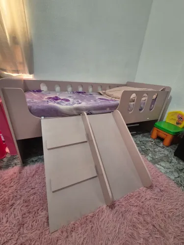 Vendo Cama Infantil com escorregador