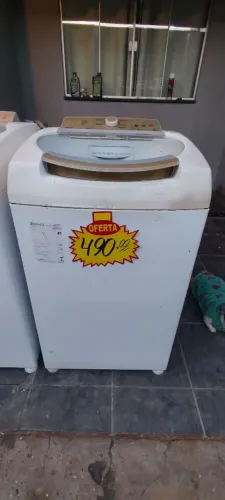 Máquina de lavar roupas faz tudo
