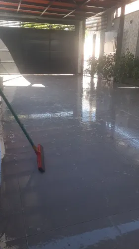 Trabalho fazendo faxina 