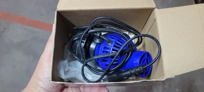 BOMBA DE CIRCULAÇÃO WAVEMAKER 6000L 110V SUNSUN JVP-131 PARA AQUÁRIOS 